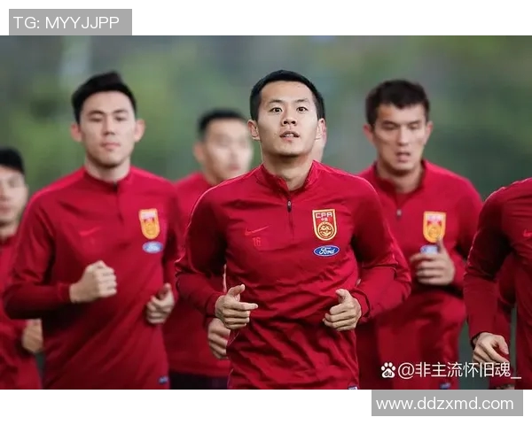 国足迎战荷兰强敌挑战赛展现中国足球新风貌